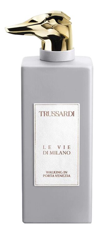 Trussardi Walking in Porta Venezia