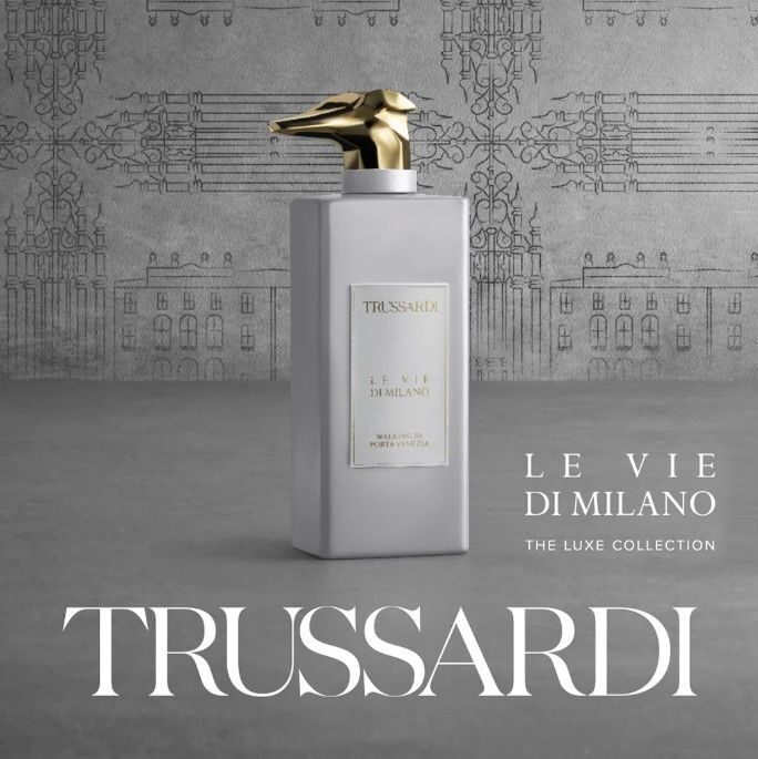 Trussardi Walking in Porta Venezia